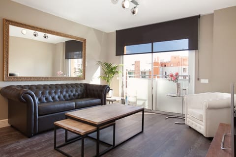 Living room-Nice Leather Chester Sofa bed-leather Chester armchair