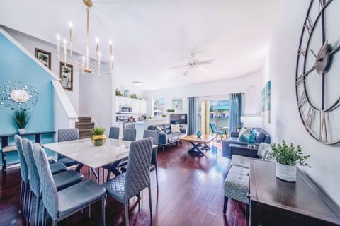 Welcome! Coastal decor throughout this open-concept Florida Resort home.