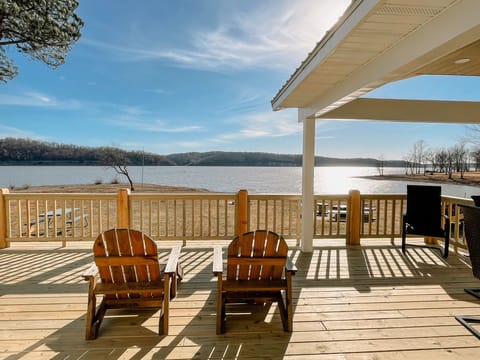 360 Degree views of the lake
