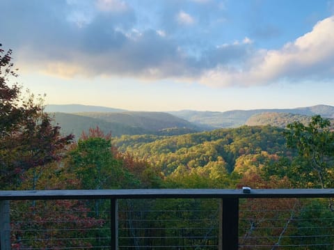 Unobstructed, long range views