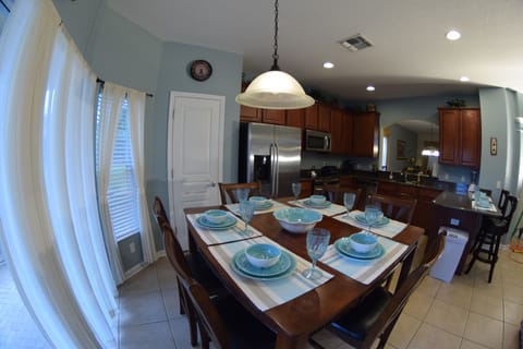 Breakfast nock and breakfast bar with seating for 8.