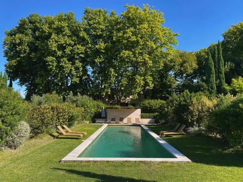 The secluded and private swimming-pool area 