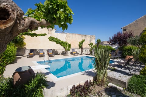 Pool & garden view