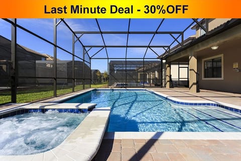 Pool with Hot Tub/Spa