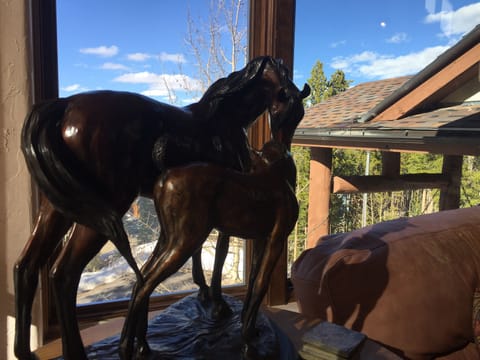 Lots of beautiful art 