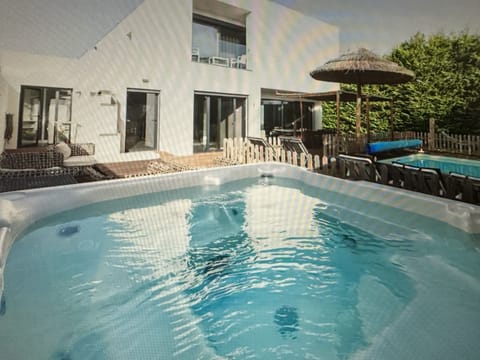 piscina privada e jacuzi, ALVA POOL HOUSE