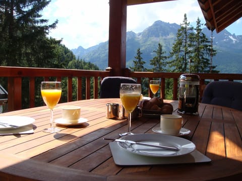 Breakfast on the patio.