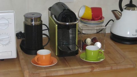 Wake up, smell and taste the ... Nespresso...with or without Clooney ?