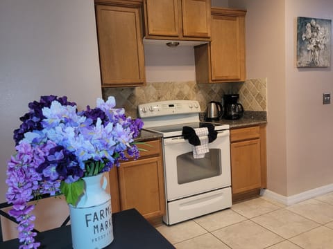 Kitchen Range June 2023