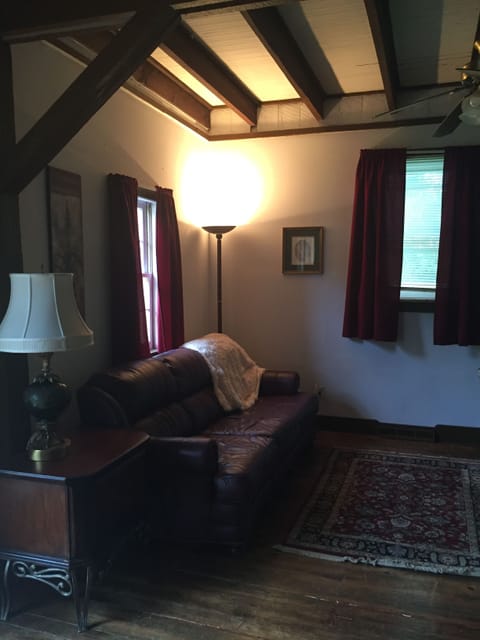 beautiful 10 foot beamed ceilings in living and dining room 