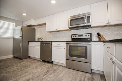  Open Kitchen!