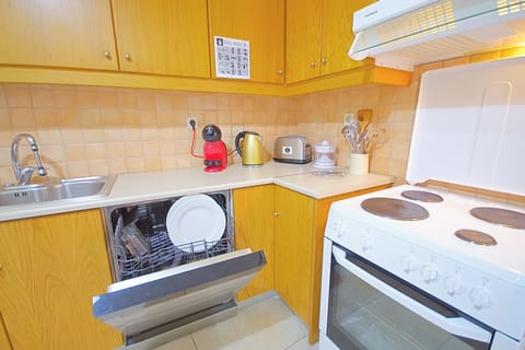 A dish washer is provided