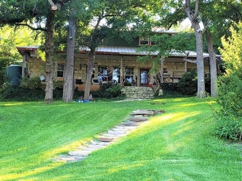 30b42cf9 e67f 4977 b7b3 4b6dcf4d6bb2