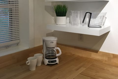 Traditional coffee maker