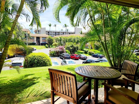 Step out to the lanai to enjoy your morning coffee!
