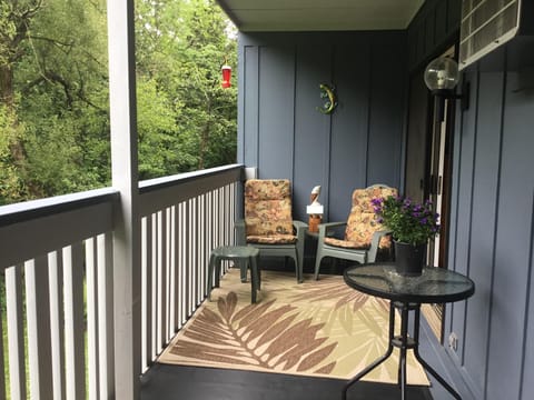 Private Deck