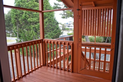 STREET SIDE ENTRANCE PORCH