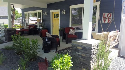 Cozy hanging daybed swing
