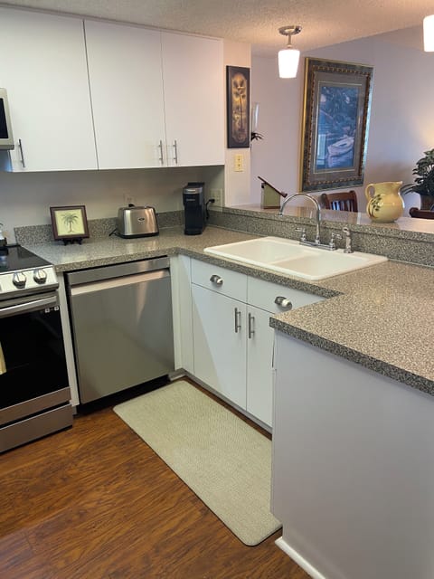 Kuerig coffee maker- additional drip coffee maker below sink if you prefer