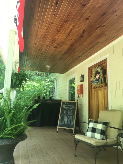 Front porch/ grill with propane and charcoal option