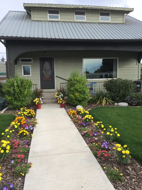 Beautiful 3 bedroom bungalow