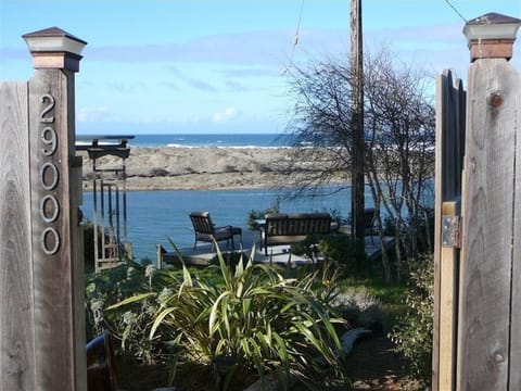 Unbelievable. Welcome to Seaside Serenity.