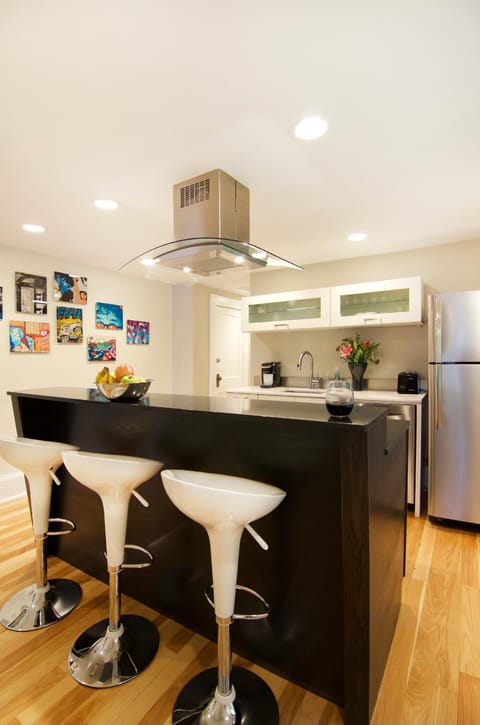 Whip up a quick snack or a gourmet meal in this stylish space.