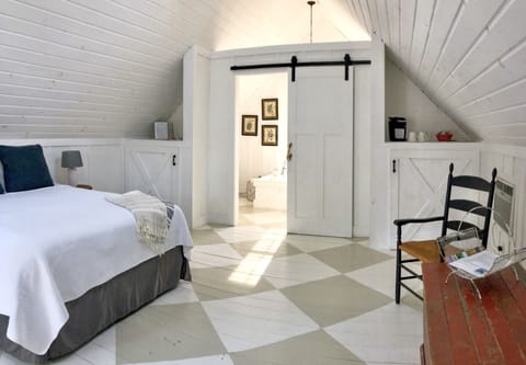 Welcome to Henri's Cottage! 
