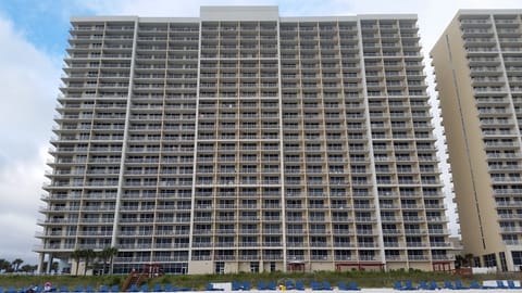 Majestic Tower I.  beach side