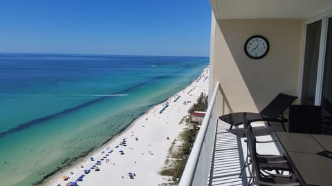 West side view, balcony