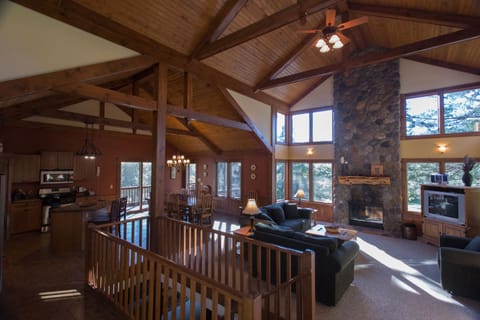 f3993d89-8957-4926-b564-a5d402002835