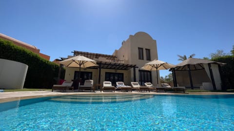 Extremely private garden, dining and pool area - completely surrounded.