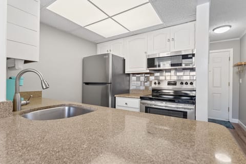 Brand new appliances!  Quartz countertops!