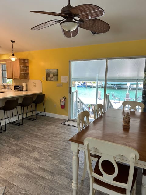 Dining table with seating for 6-7
