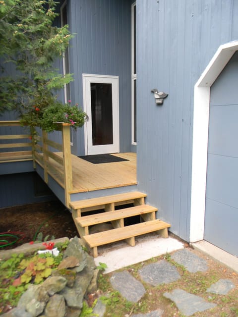 View of back entrance from driveway