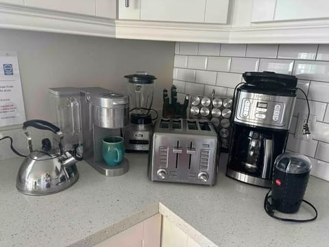 Well-equipped kitchen for your meals at home