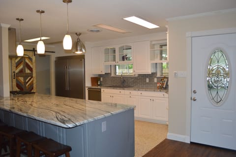 Kitchen/ Front Doore