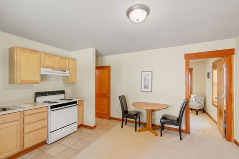 Additional small kitchen