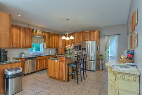 Cooking meals with the help of loved ones is always great in a spacious kitchen!