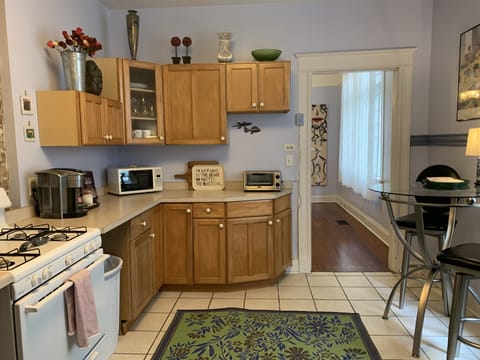 microwave, toaster over, Keurig, and mr coffee maker