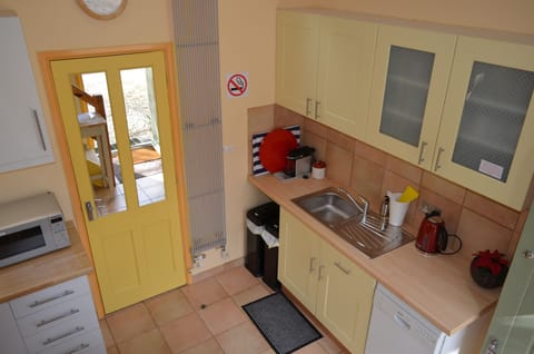Eastfield House Loft - kitchen