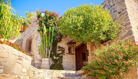 Main Entrance from Walkway