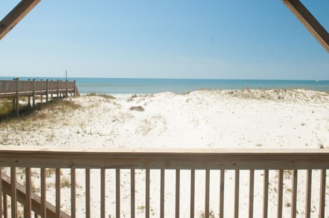 Main Deck Overlooking the Gulf!