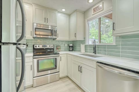 Fully stocked brand new kitchen!