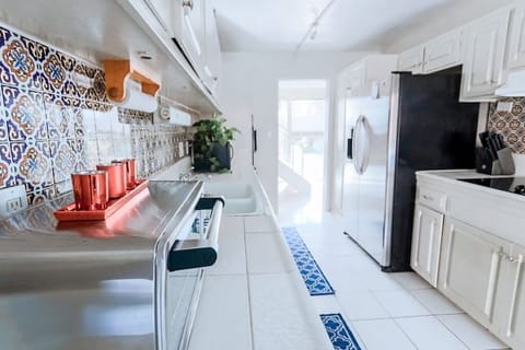 Fully Stocked Kitchen