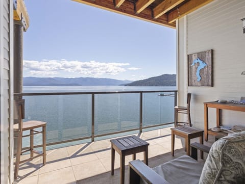 Condo 7408 - Private Balcony