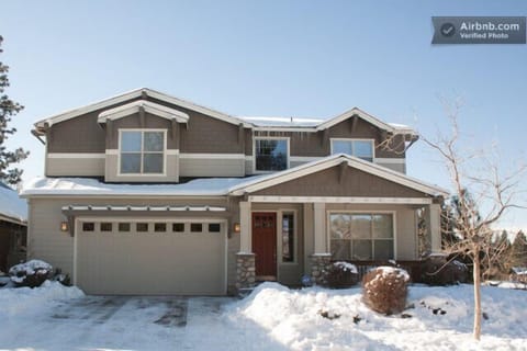 Warm and inviting home in a great location close to Bend's bountiful amenities