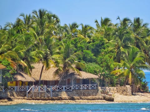 Coterelle Breeze - Intimate Oceanfront Hideaway