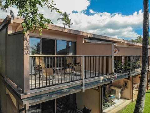 Two stories with walk out lanais