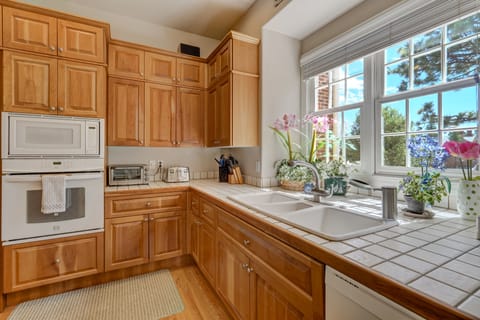 We're well stocked with every cooking item you could ask for!